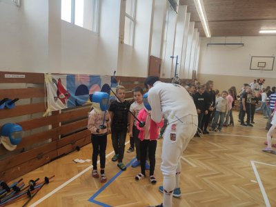 Olympionici - šermíři u nás ve škole