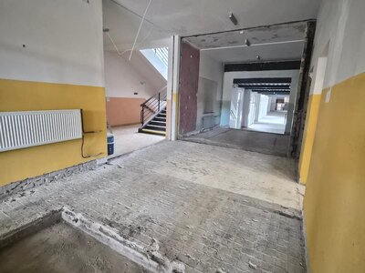 Bourací práce - přízemí 1. stupně.